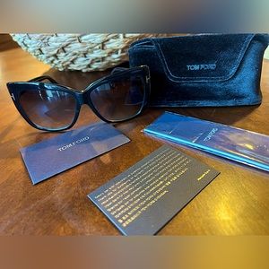 Tom Ford IRINA tf390 black sunglasses